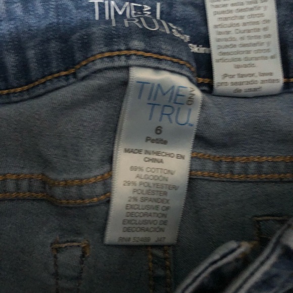 JEANS - Picture 2 of 4